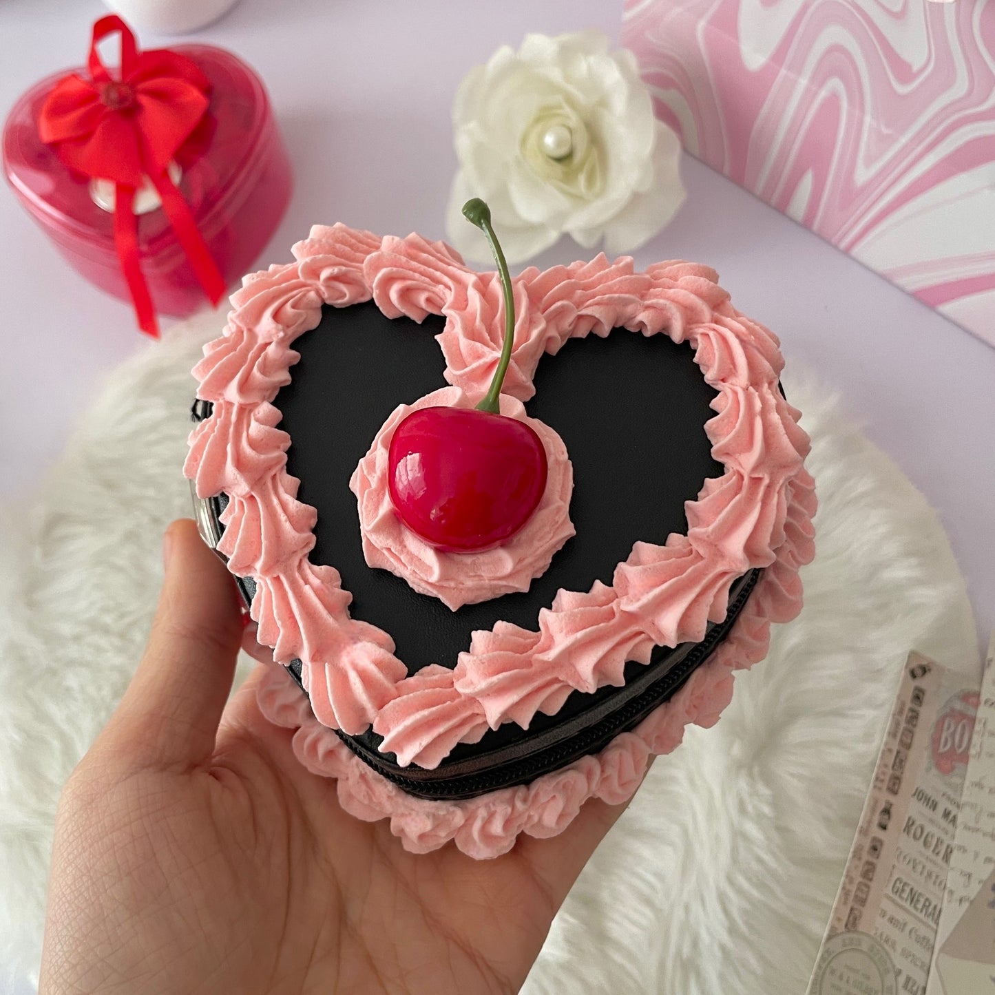 Sweet Black Zippered Fake Cake Jewelry Box