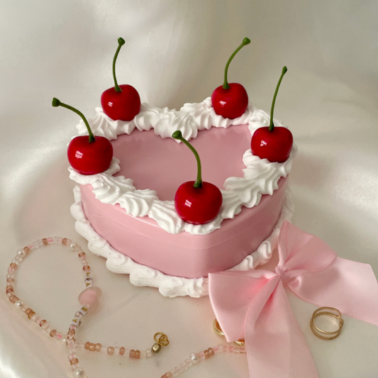 5 Cherry Cake Heart Decor Box
