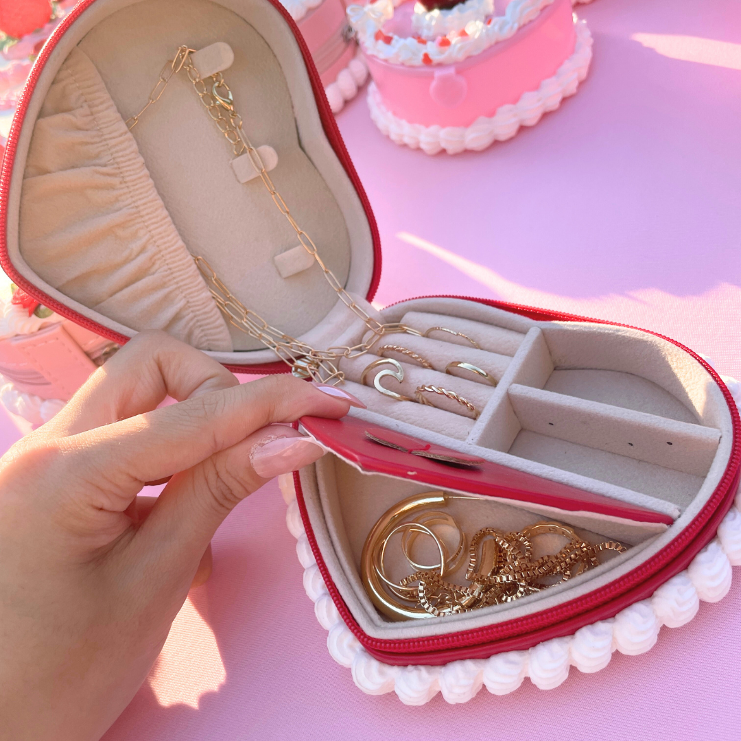 Red Velvet Heart Zippered Jewelry Box