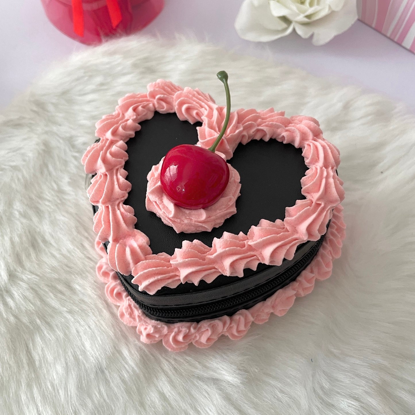 Sweet Black Zippered Fake Cake Jewelry Box